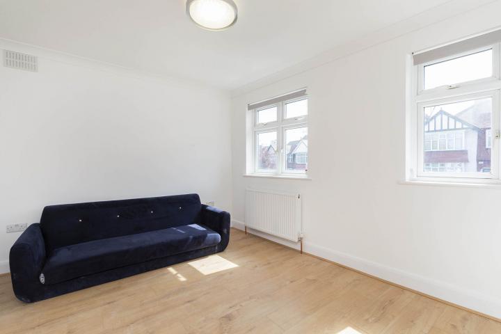 Stunning Newly Renovated Apartment Park Chase, Wembley